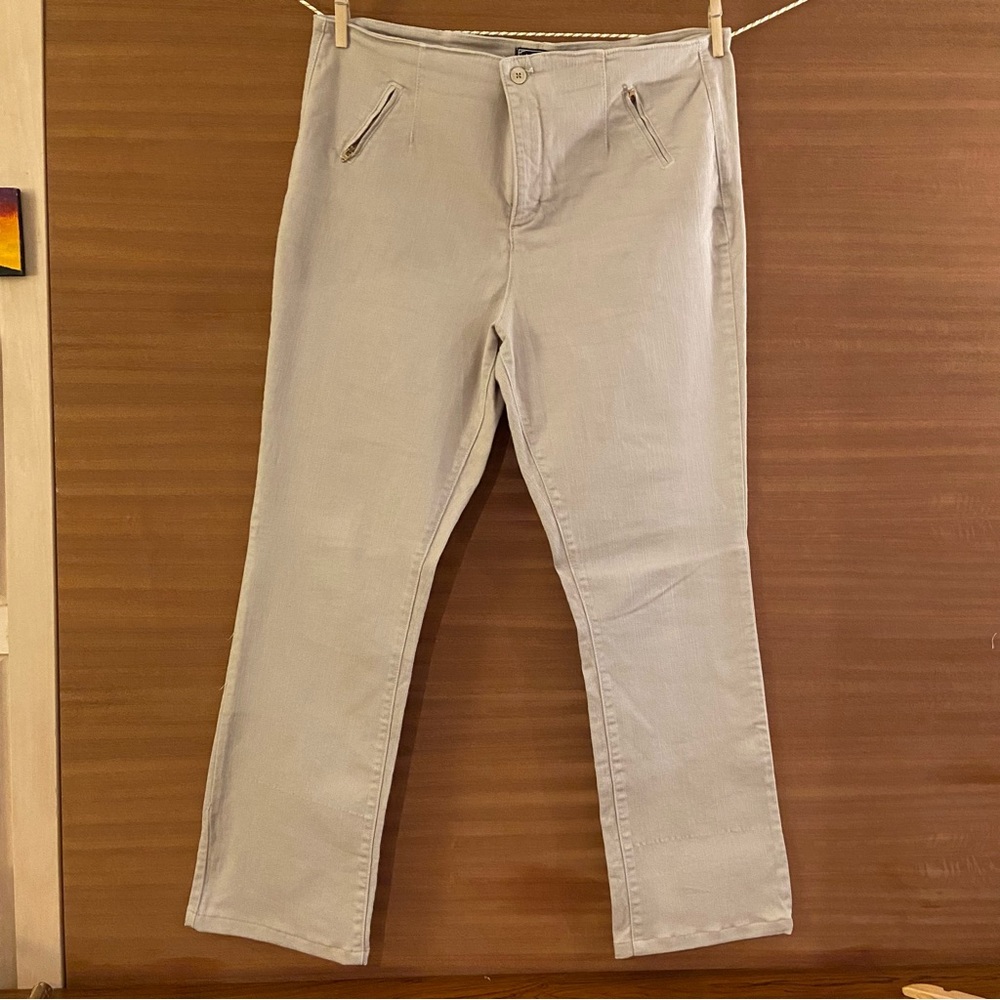 NYDJ cream US 18 cotton and spandex pants. High quality.